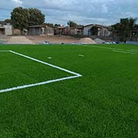 Deixe seu jardim sempre verde com grama artificial de qualidade