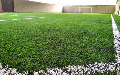 Gramado sintético para campo de futebol: conheça o melhor gramado artificial do mercado com a Tudo Grama