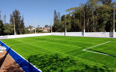 Gramado sintético para futebol society