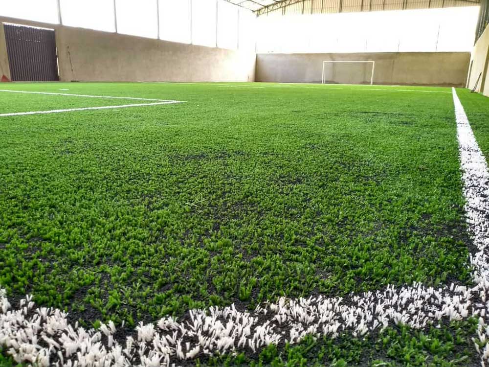 Um passo em direção à sustentabilidade: aspectos eco-friendly do gramado sintético para campo de futebol